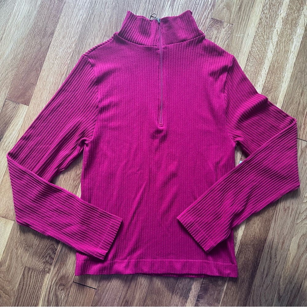 Soho Lady Women's Long Sleeve Mock Neck 1/4 Zip Textured Red Blouse S/M NWT